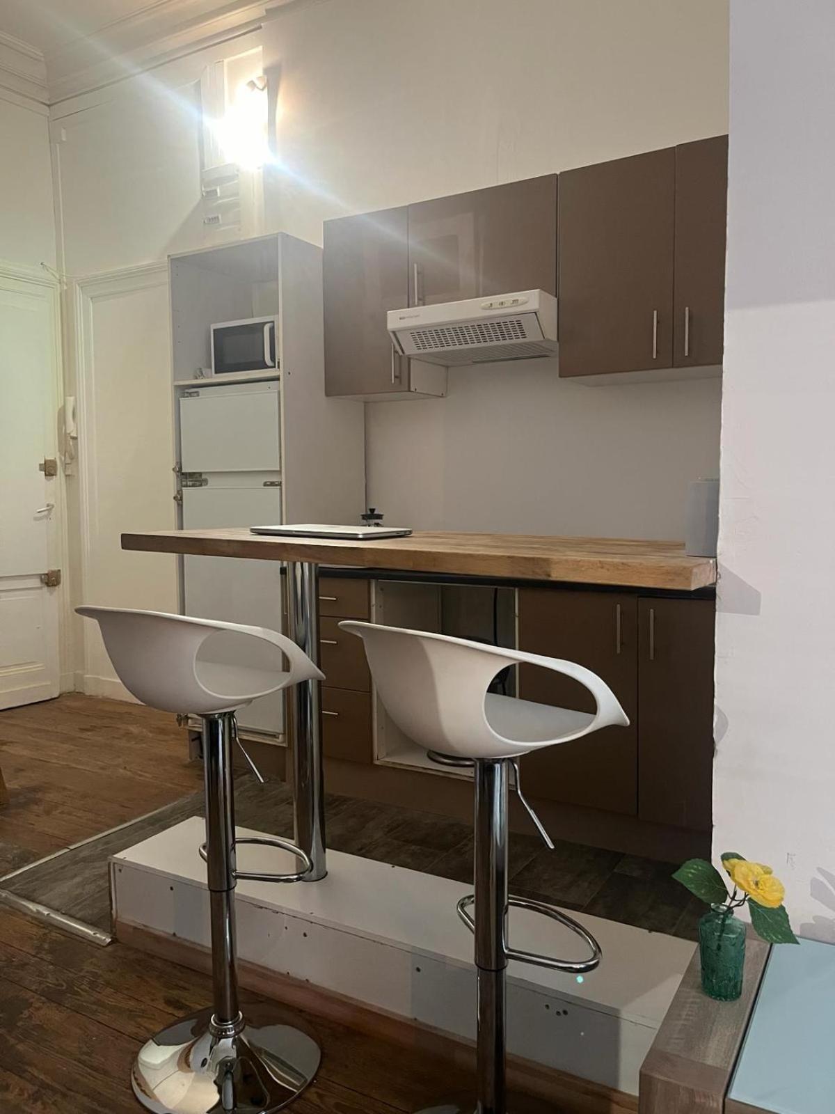 Bel Appartement Avec Mezzanine En Plein Centre De Бордо Экстерьер фото